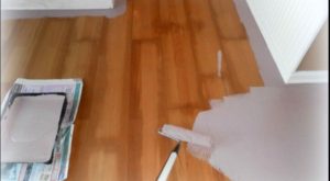 how to paint laminate flooring