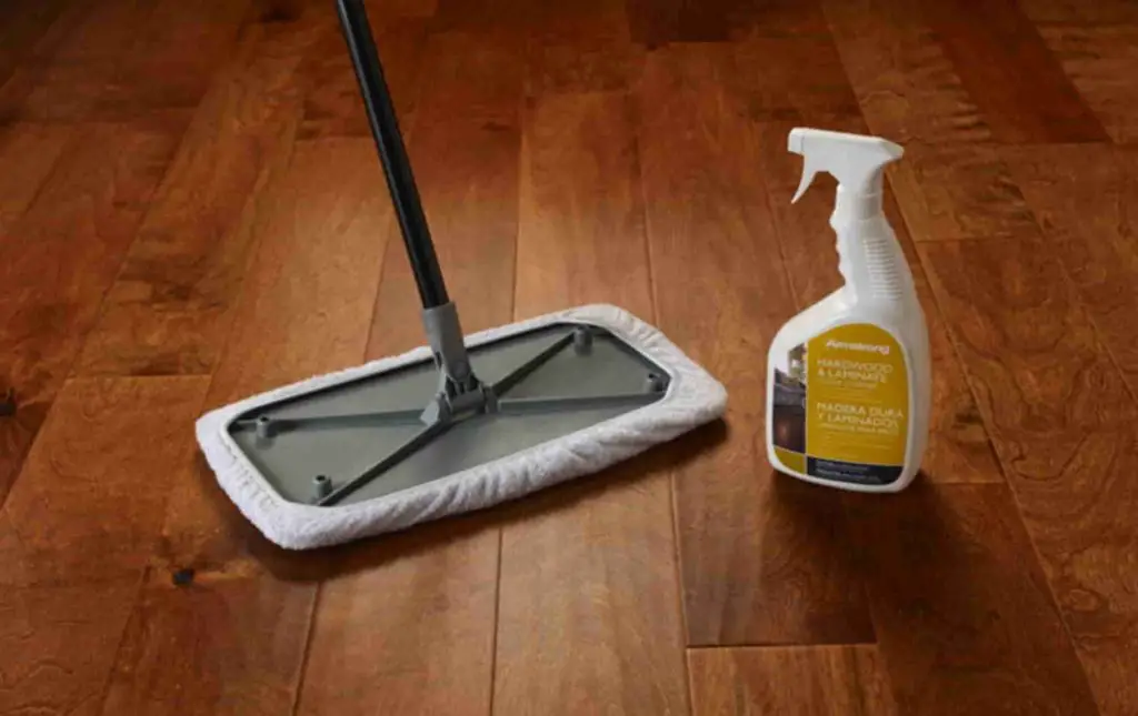 Top 10 Laminate Floor Cleaners Of 2021, What To Clean Laminate Hardwood Floors With